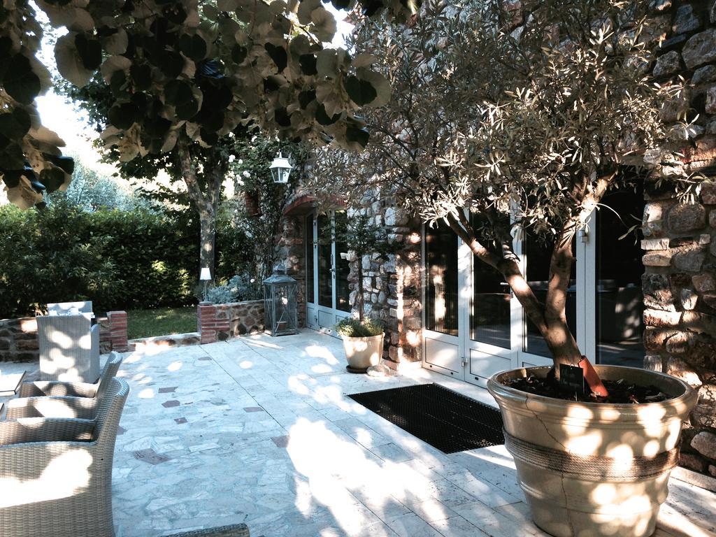 Le Relais Des Chartreuses Le Boulou Exterior foto