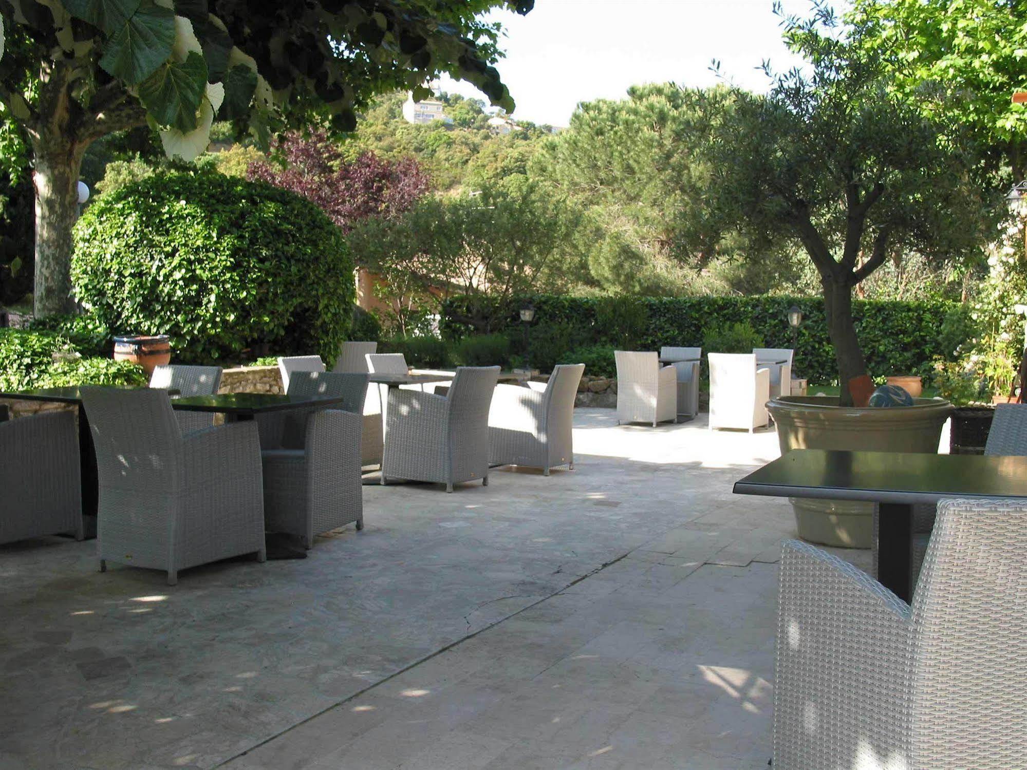 Le Relais Des Chartreuses Le Boulou Exterior foto